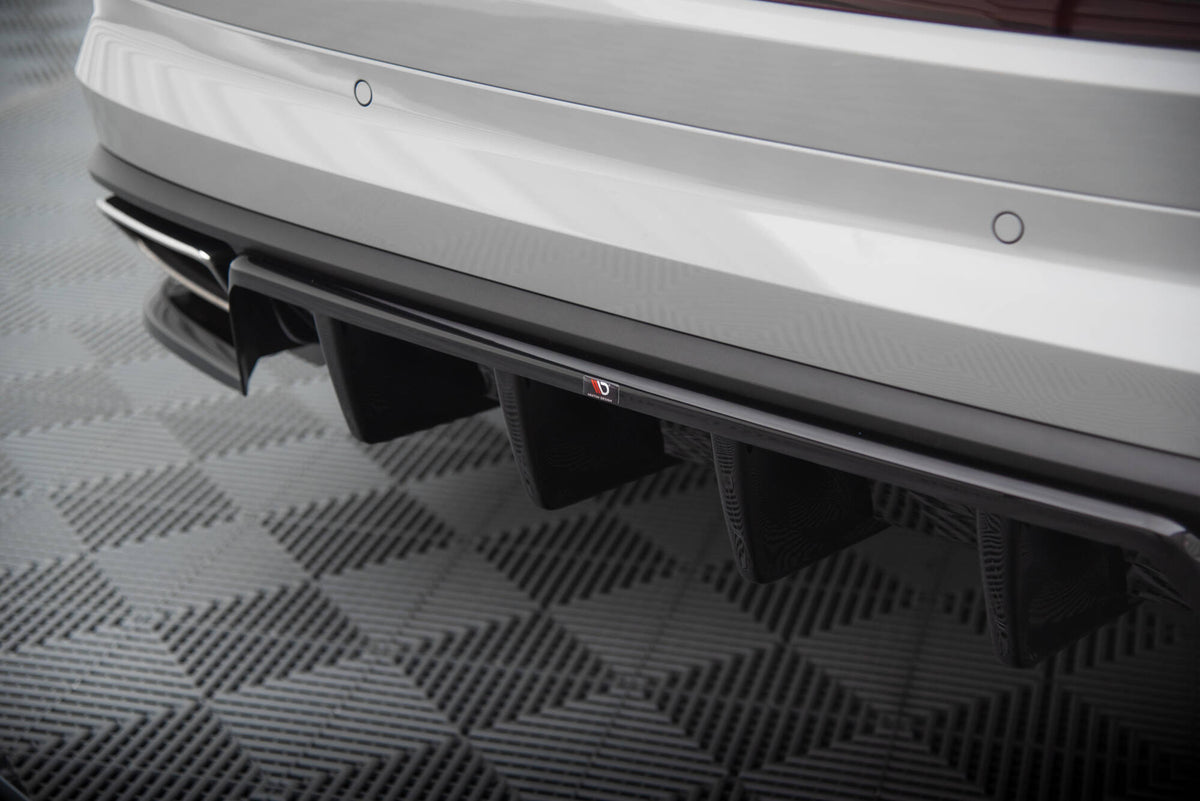 Maxton Design - Central Rear Splitter (with Vertical Bars) Skoda Kodiaq ...